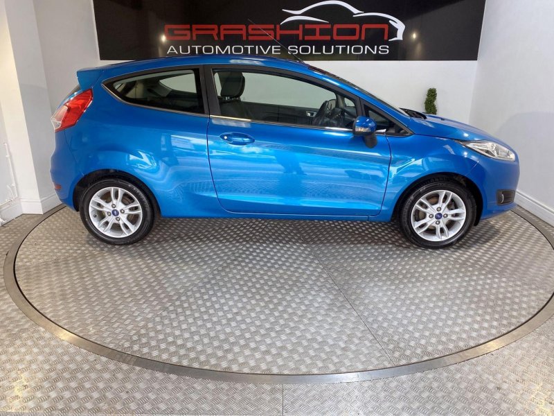 FORD FIESTA