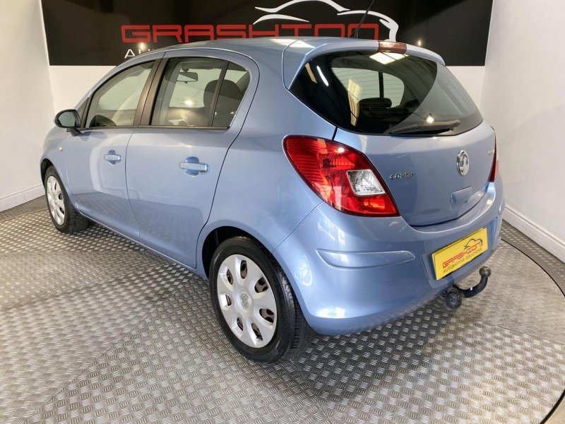 VAUXHALL CORSA
