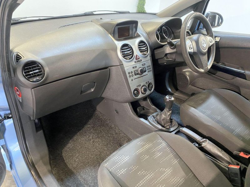 VAUXHALL CORSA