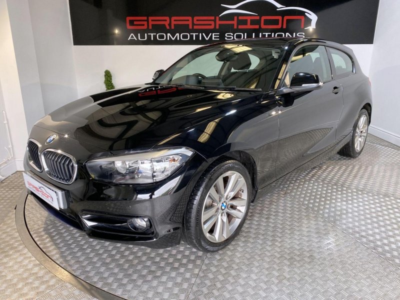 BMW 1 SERIES
