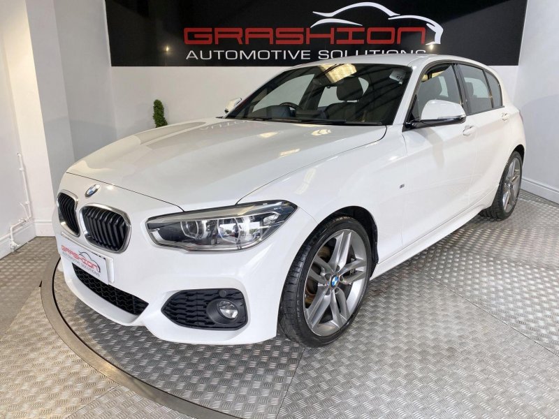 BMW 1 SERIES