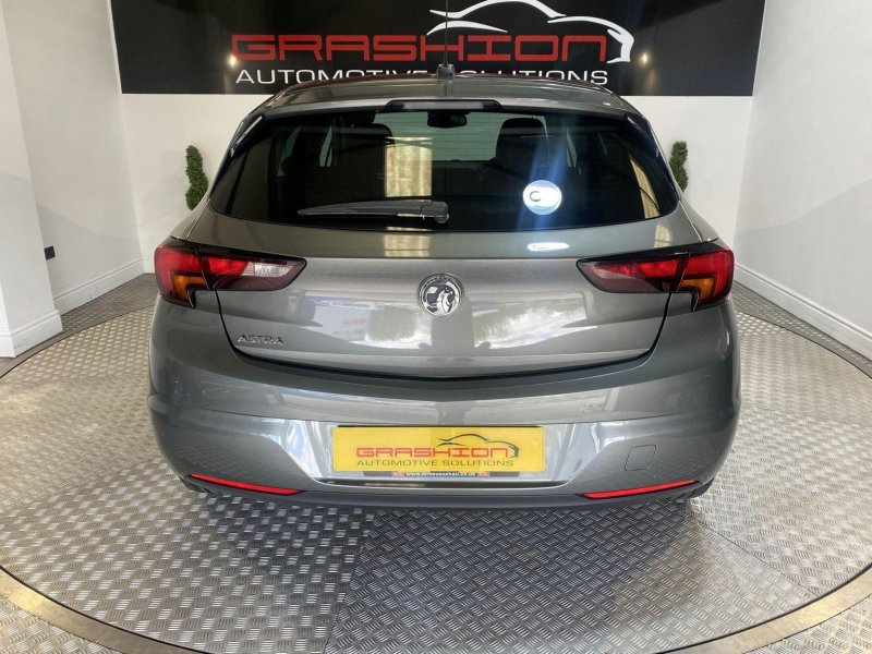 VAUXHALL ASTRA