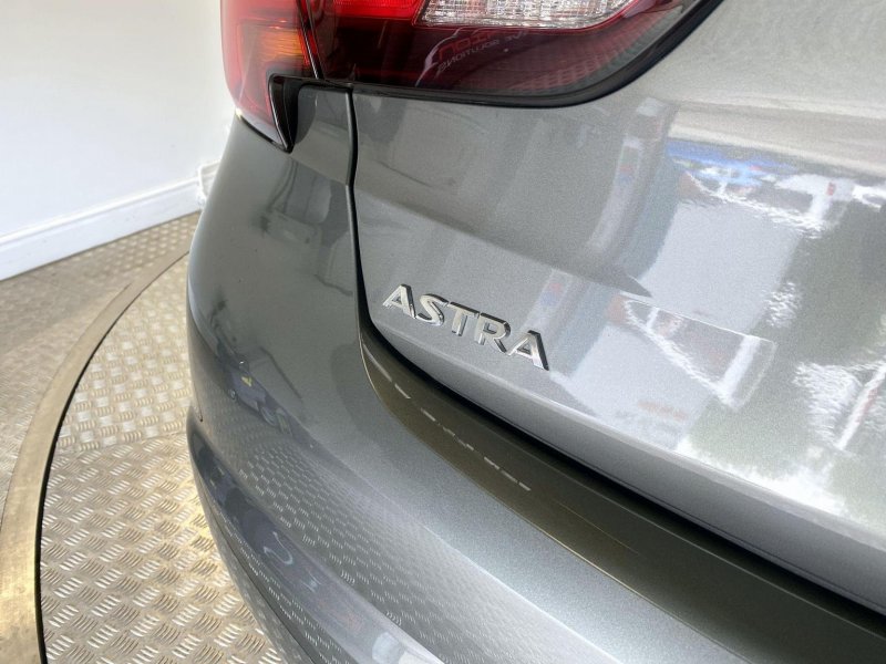 VAUXHALL ASTRA
