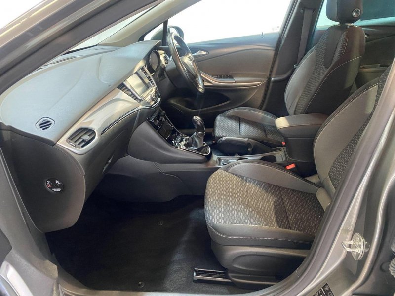 VAUXHALL ASTRA
